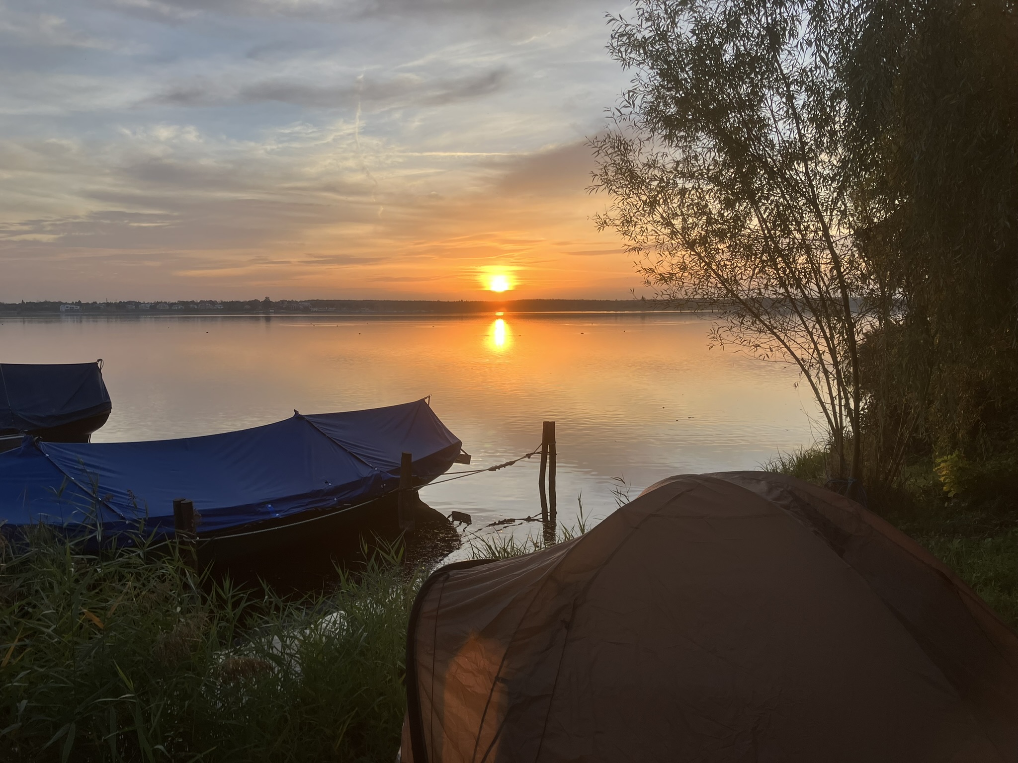 Sonnenaufgang am Cospudener See